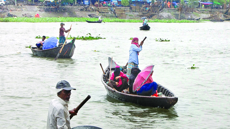 আজও থাকবে বৃষ্টি কাল থেকে কমতে পারে