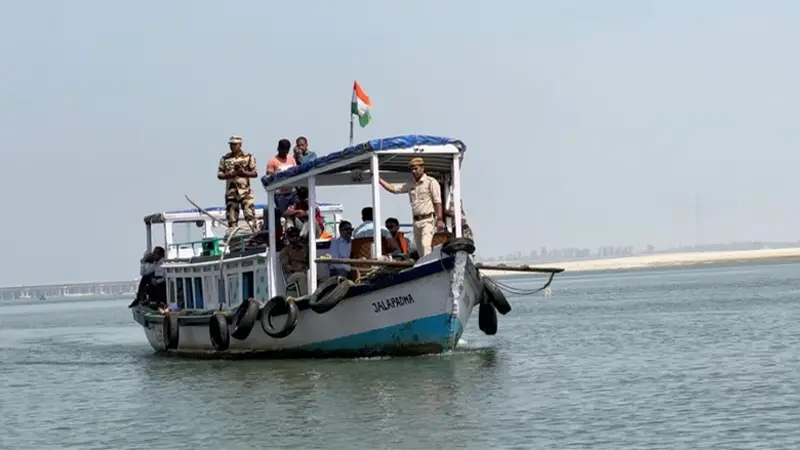 ফারাক্কায় গঙ্গার পানি বণ্টন নিয়ে বৈঠক সফল হলো না