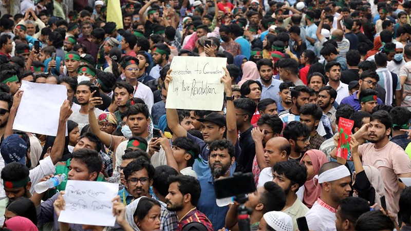 সারাদেশে দিনভর সংঘর্ষে পুলিশ সদস্যসহ ৮৫ জনের প্রাণহানি