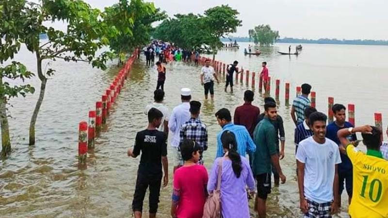 বর্ষা এলেই জামবিল হয়ে ওঠে ‘মিনি কক্সবাজার’