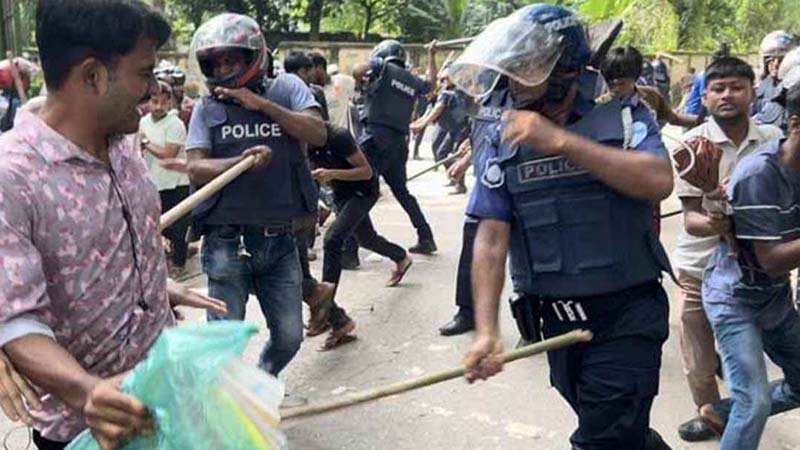 যাত্রাবাড়ীতে কোটা আন্দোলনকারীদের সঙ্গে পুলিশের সংঘর্ষে গুলিবিদ্ধ ২