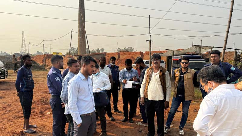 ৫টি ইটভাঁটিকে ৩ লাখ ৫ হাজার জরিমানা, কার্যক্রম বন্ধের নির্দেশ!