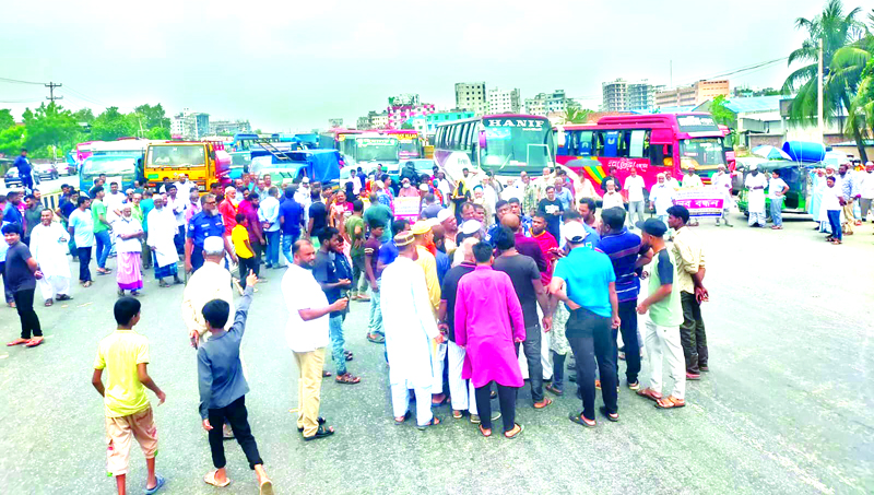 গ্যাস সরবরাহ দাবিতে মহাসড়ক অবরোধ তীব্র যানজট