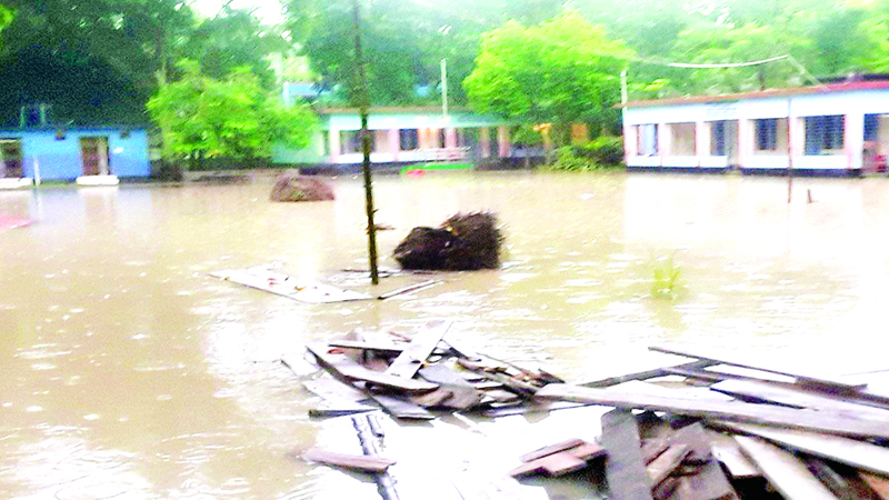 চাটমোহর পৌরসভায় জলাবদ্ধতা জনদুর্ভোগ