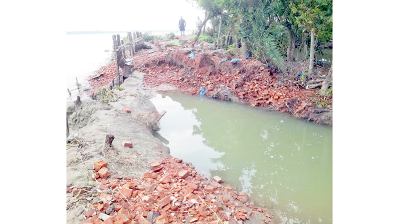 রেমালে ক্ষতিগ্রস্ত ৫শ’ কিমি সড়ক এখনো সংস্কার হয়নি