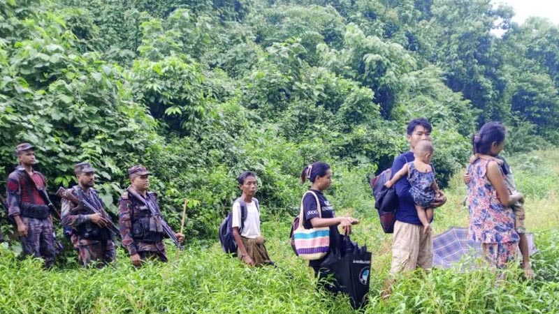 ৬ রোহিঙ্গাকে অনুপ্রবেশকালে মিয়ানমারে ফেরৎ দিয়েছে বিজিবি