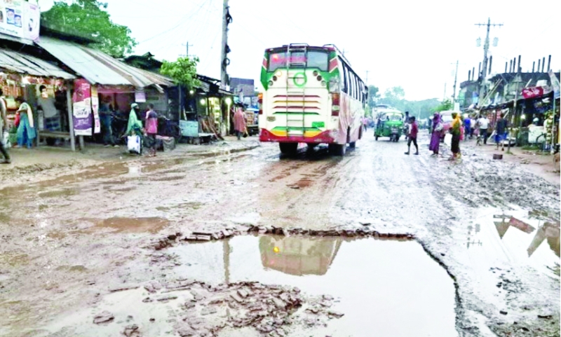 যশোর-ঝিনাইদহ  মহাসড়ক  বেহাল 